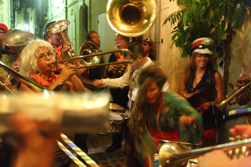 Fanfare Charlots d'eon a Arles